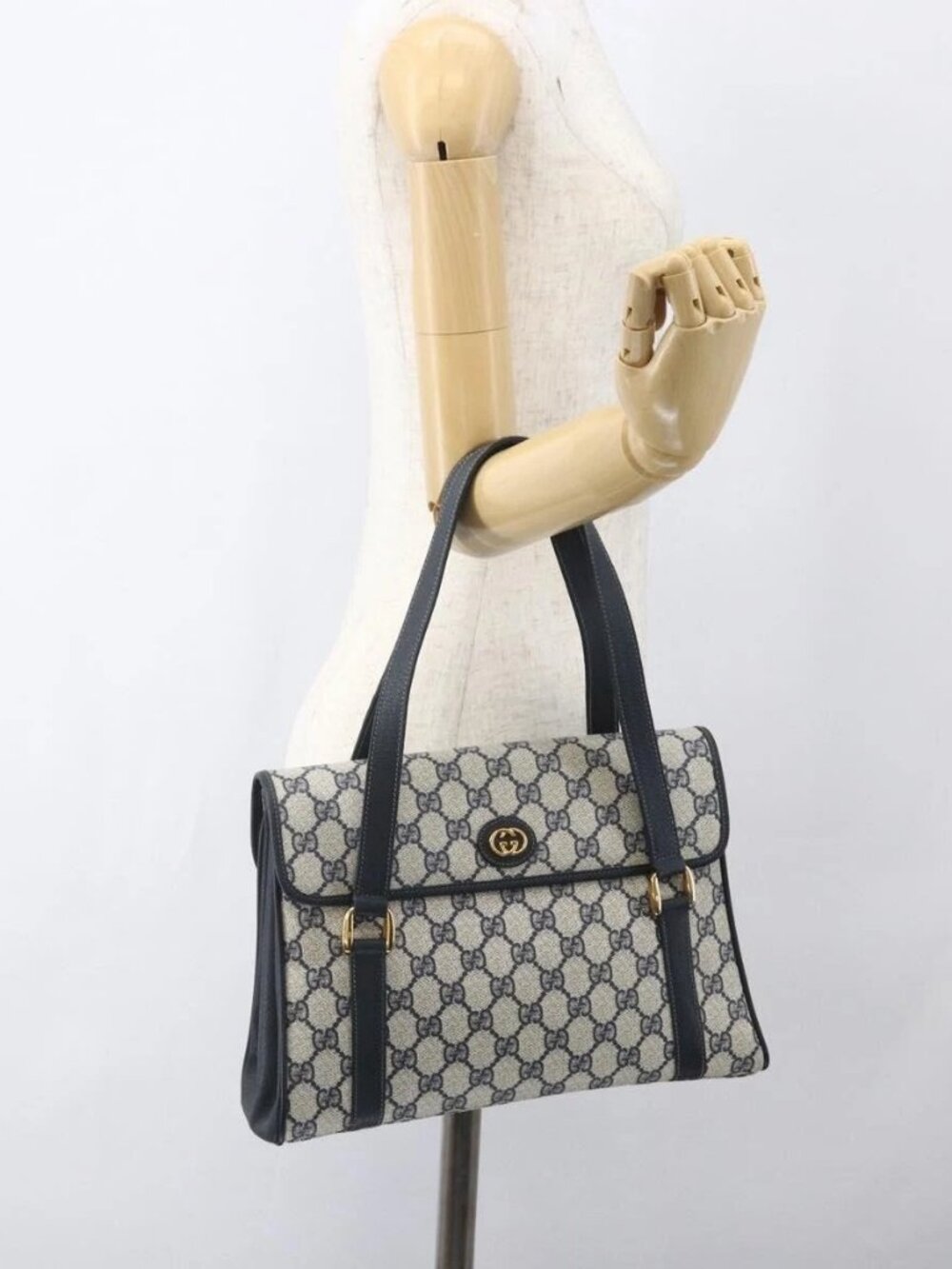 GUCCI GG Supreme Hand Bag PVC Navy Gold 000 093 6089 Auth 160214